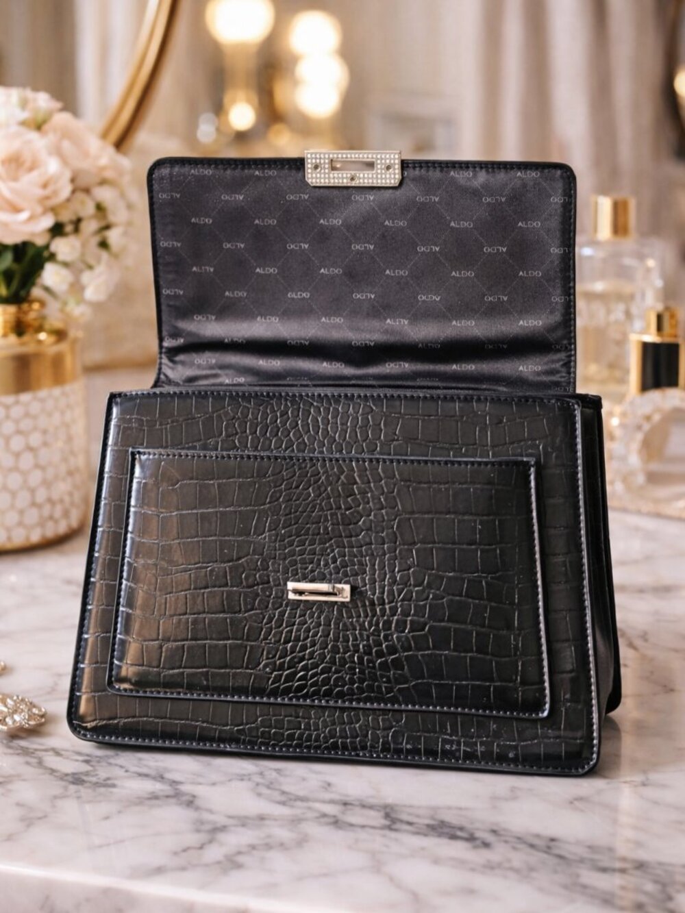 Aldo Anniebrook Black Croc Embossed Satchel Structured Top Handle Chain Lock NEW - Picture 6 of 10